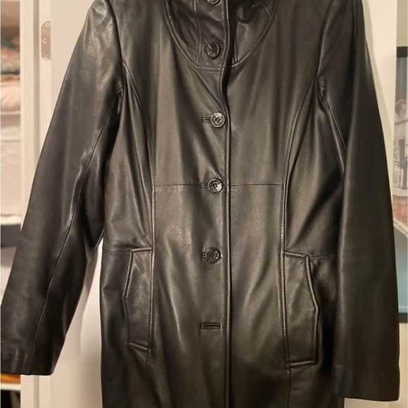 Vintage Danier Leather Jacket - Picture 2 of 3